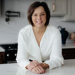 Carrie Schmitz, real-estate agent