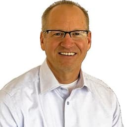 Dan Hennen, real-estate agent