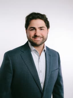 Jordan DeCaro, real-estate agent
