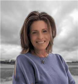 Kimberlee Nelson, real-estate agent