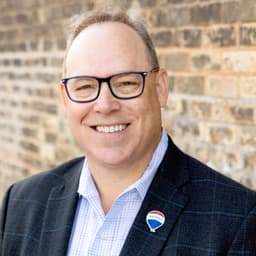 Matt Gillard, real-estate agent