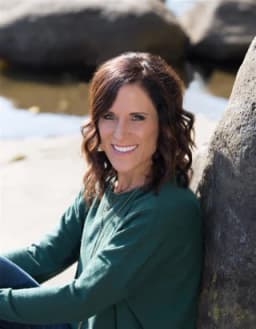 Molly Tulek, real-estate agent
