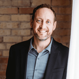 Ryan Hanson, real-estate agent